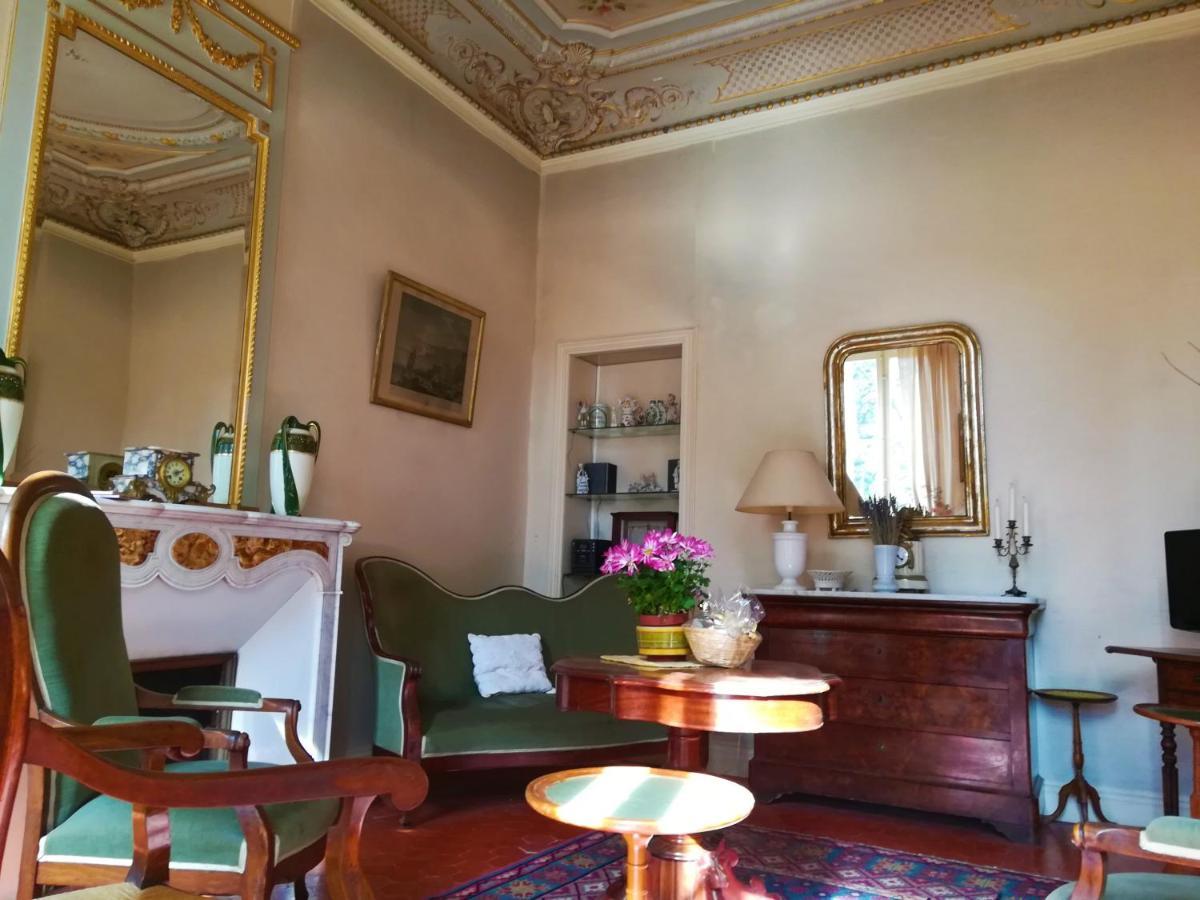 Embarben Maison D'Hotes Saint-Chamas Kültér fotó